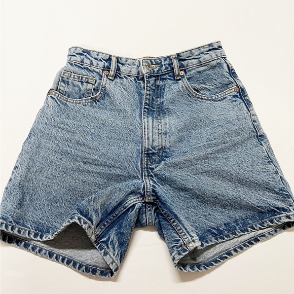 Zara Womens Medium Wash High Rise Classic Blue Denim Longer Length Jorts Size 4 - Picture 2 of 7